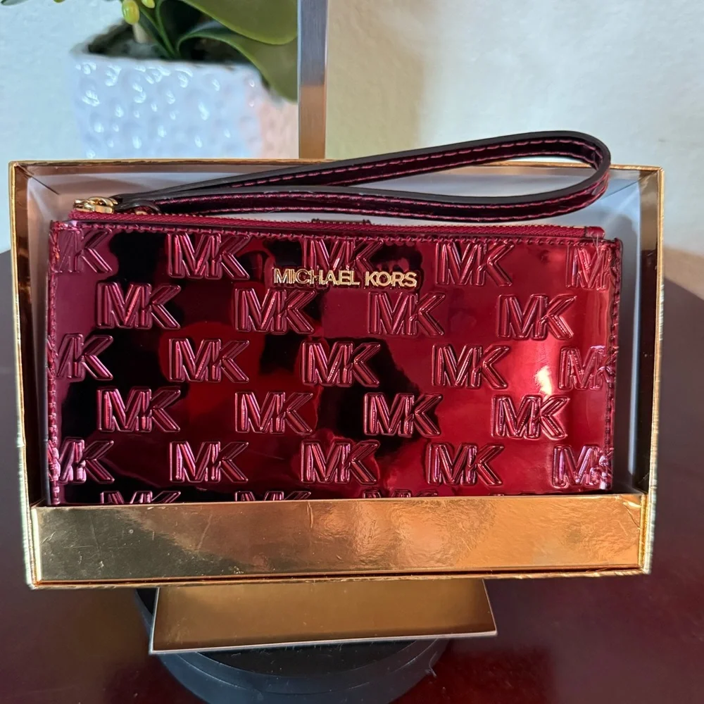 NWT MICHAEL Michael Kors Metallic Red Clutch - Picture 10 of 12